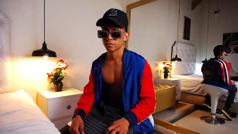 Snapshot of chris_weell chatting on 16, 12, 2024 Chris Weell online show from 16, 12, 2024