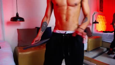 Snapshot of chris_weell chatting on 19, 2, 2025 Chris Weell online show from 19, 2, 2025