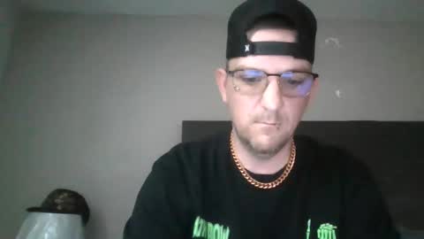 Snapshot of chrisgsonone chatting on 4, 12, 2025 chrisgsonone online show from 4, 12, 2025