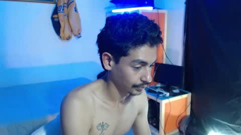 Snapshot of chrisisaak chatting on 17, 11, 2025 chrisisaak online show from 17, 11, 2025