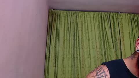 Snapshot of chriss_james chatting on 21, 2, 2025 chriss_james online show from 21, 2, 2025