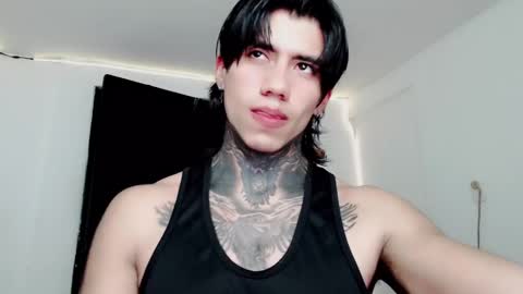 CHRIS  INDEPENT MODEL online show from 23, 2, 2025