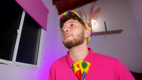 Hi dont forguet to follow me    online show from 31, 10, 2025