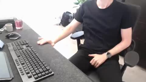 Chris online show from 22, 9, 2025