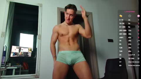 Snapshot of christianlevine_ chatting on 18, 9, 2025 UPVOTE ME ------ ILL DO SOMETHING FOR FREE online show from 18, 9, 2025