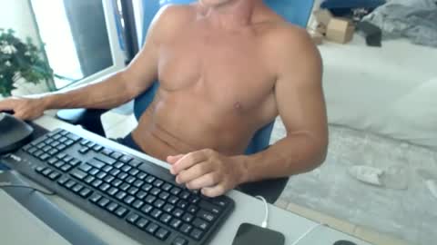 Snapshot of christiano1977 chatting on 19, 6, 2026 Michael USA online show from 19, 6, 2026