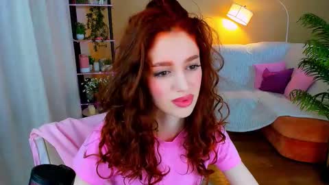 christinaconteeree online show from 11, 10, 2025