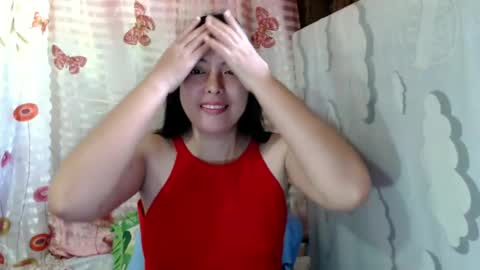 Snapshot of christine_scott chatting on 19, 12, 2024 christine_scott online show from 19, 12, 2024