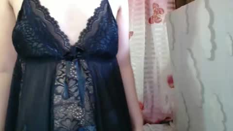 Snapshot of christine_scott chatting on 17, 1, 2025 christine_scott online show from 17, 1, 2025