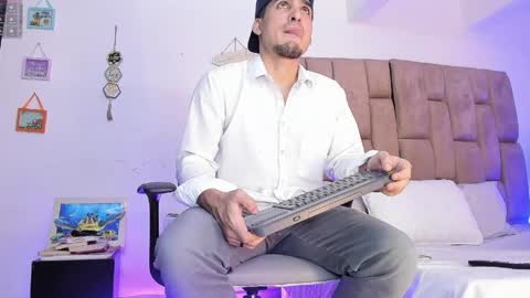 christopher online show from 30, 5, 2026