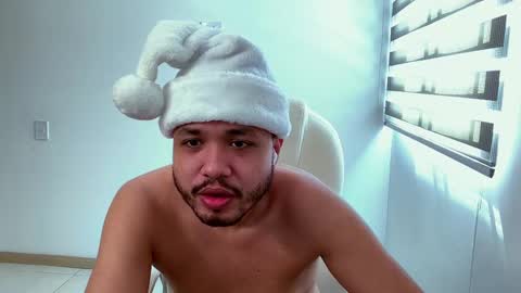 Snapshot of christopherdav chatting on 24, 12, 2024 Chris online show from 24, 12, 2024