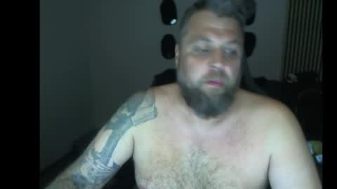 Snapshot of chrizz80 chatting on 20, 10, 2025 Chrizz online show from 20, 10, 2025