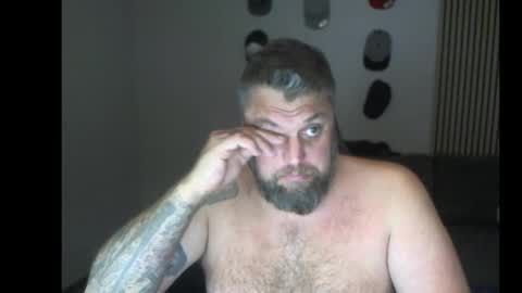 Snapshot of chrizz80 chatting on 16, 11, 2025 Chrizz online show from 16, 11, 2025