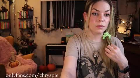 Chrys online show from 24, 10, 2025