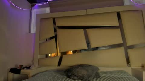 instagram chrystaljade.1 online show from 16, 3, 2026