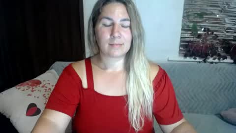 Snapshot of chrystalbella chatting on 9, 7, 2026 Diana online show from 9, 7, 2026