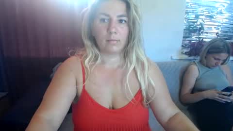 Snapshot of chrystalbella chatting on 13, 7, 2026 Diana online show from 13, 7, 2026