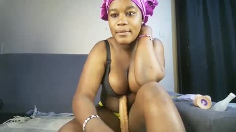 Snapshot of chubby_flora chatting on 10, 5, 2026 Flora online show from 10, 5, 2026
