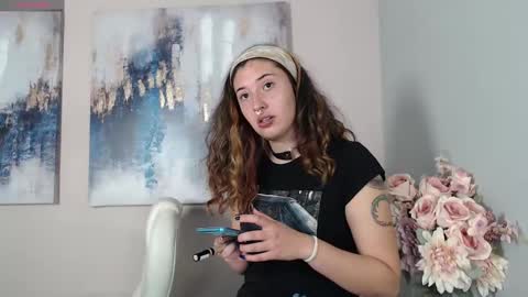 Snapshot of chubby_vaniie_ chatting on 4, 3, 2025 Vanesa online show from 4, 3, 2025