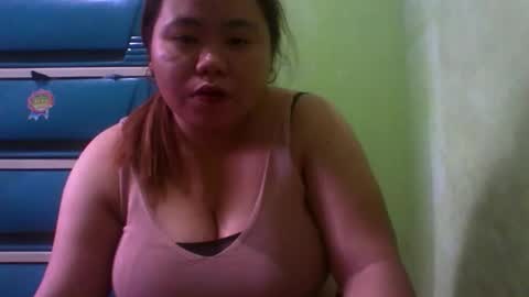 Snapshot of chubbybigtits_01 chatting on 17, 10, 2025 chubbybigtits_01 online show from 17, 10, 2025
