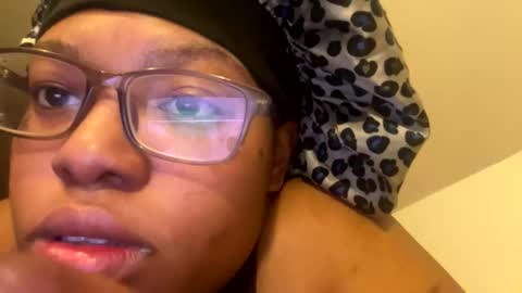 Mommy milf online show from 21, 2, 2026