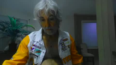 chuck354139 online show from 5, 1, 2025