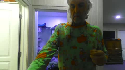 chuck354139 online show from 19, 1, 2025