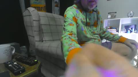 chuck354139 online show from 1, 2, 2025