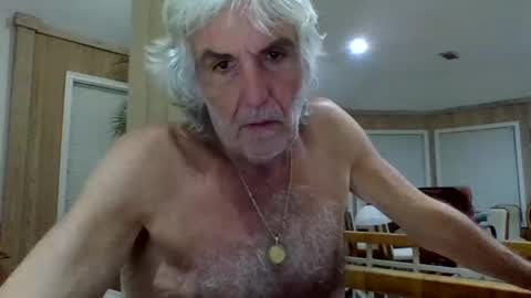 chuck354139 online show from 10, 9, 2025