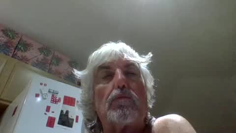 chuck354139 online show from 14, 10, 2025