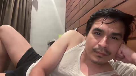 Snapshot of chuyetas1994 chatting on 15, 10, 2025 Jesus online show from 15, 10, 2025