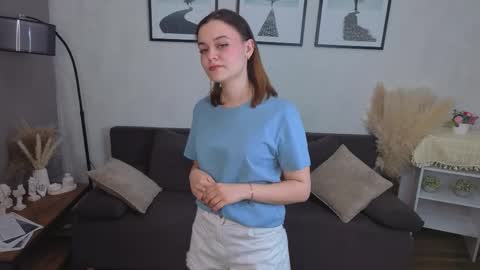 My name is Mia hello everyone online show from 5, 4, 2026