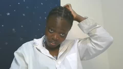 cilia petite online show from 17, 10, 2025