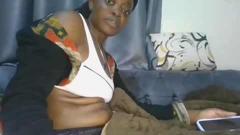 cilia petite online show from 14, 4, 2026