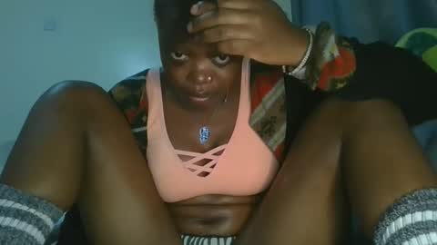 Snapshot of cilia_petite chatting on 1, 6, 2026 cilia petite online show from 1, 6, 2026
