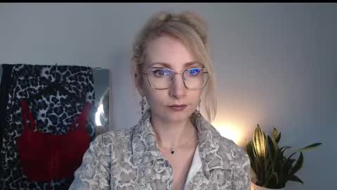 Cinderella online show from 7, 4, 2026