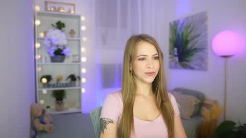 Snapshot of cindy_grey_ chatting on 13, 9, 2025 Cintybaby online show from 13, 9, 2025
