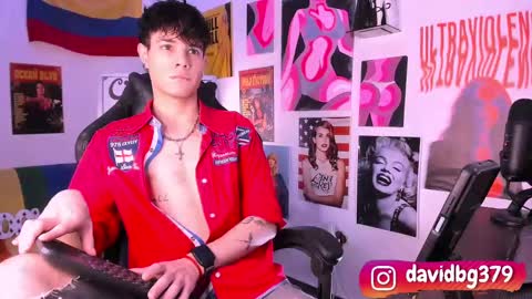 Snapshot of cinnamon_boyxxx chatting on 2, 3, 2025 David Independent Model online show from 2, 3, 2025