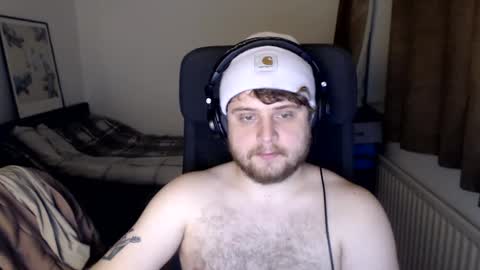 Snapshot of cinnamonbunzsz chatting on 18, 12, 2024 cinnamon online show from 18, 12, 2024