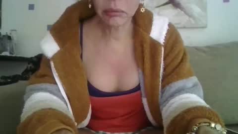Snapshot of cinthia2525 chatting on 11, 6, 2026 cinthia2525 online show from 11, 6, 2026
