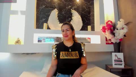 Cinthya  online show from 18, 10, 2025