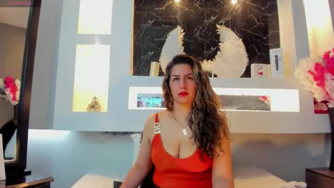 Cinthya  online show from 20, 10, 2025