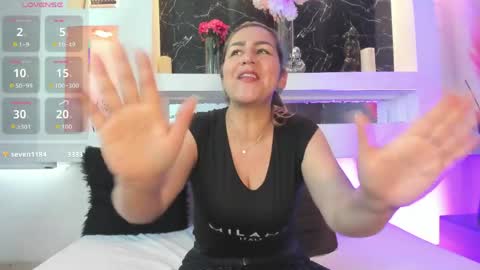 Cinthya  online show from 23, 5, 2026