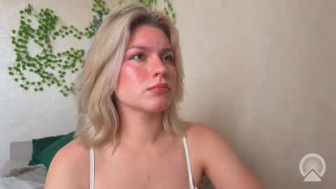 Snapshot of citruska chatting on 16, 9, 2025 karina online show from 16, 9, 2025