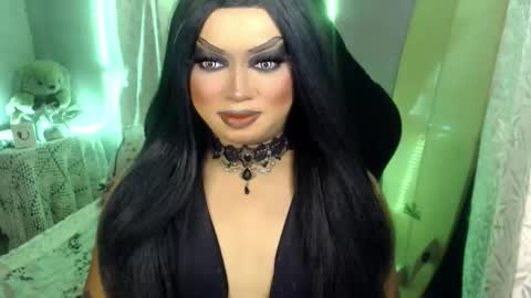 Snapshot of cj_parker69 chatting on 31, 5, 2026 QUEEN CESS online show from 31, 5, 2026