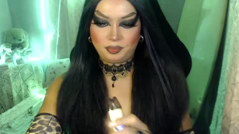 Snapshot of cj_parker69 chatting on 2, 6, 2026 QUEEN CESS online show from 2, 6, 2026