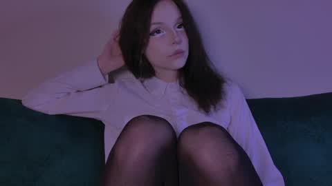Claire Bennett online show from 26, 4, 2026