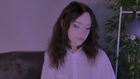 Claire Bennett online show from 14, 5, 2026