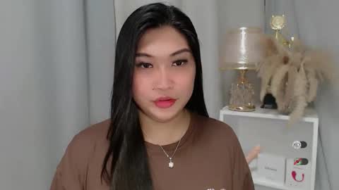 Snapshot of claire_wntr chatting on 24, 5, 2026 CLAIRE online show from 24, 5, 2026