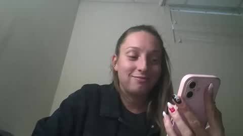 Snapshot of clairebearx3 chatting on 22, 10, 2025 clairebearx3 online show from 22, 10, 2025